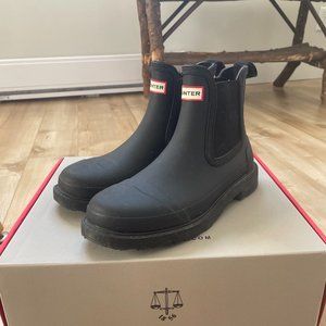 Moving abroad $70 OBO - Hunter Commando Chelsea Boot